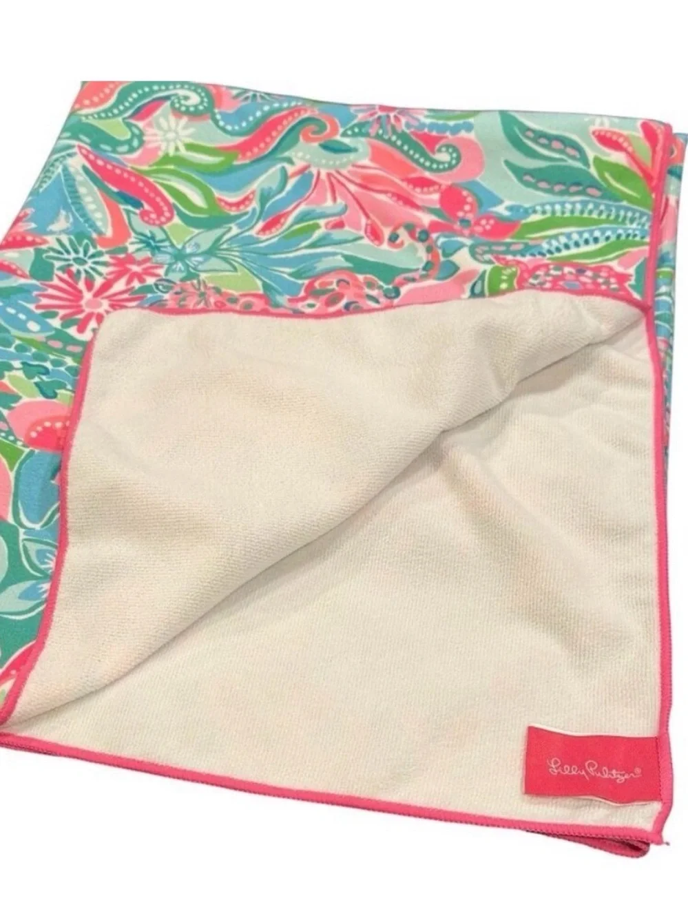 Lilly Pulitzer lounge beach towel 40x72